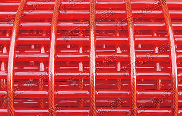 篩分設備選用聚氨酯篩網(wǎng)，高耐磨、壽命長