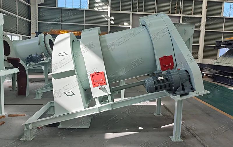 機制砂防離析、防揚塵，有經(jīng)驗的砂廠都在用加濕拌和機