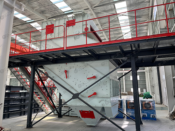 高頻篩，細物料篩分專家，效率高還不堵孔